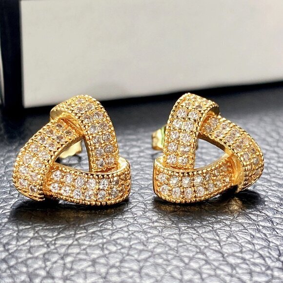 🔥 Shiny Flower Shape CZ Trendy Mini Stone Stud Earring for Women, HA4500 - Picture 1 of 4